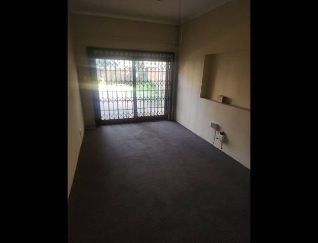 1 bed property to rent in PARKRAND
